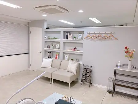 Nailsalon ecrinの内観・外観1