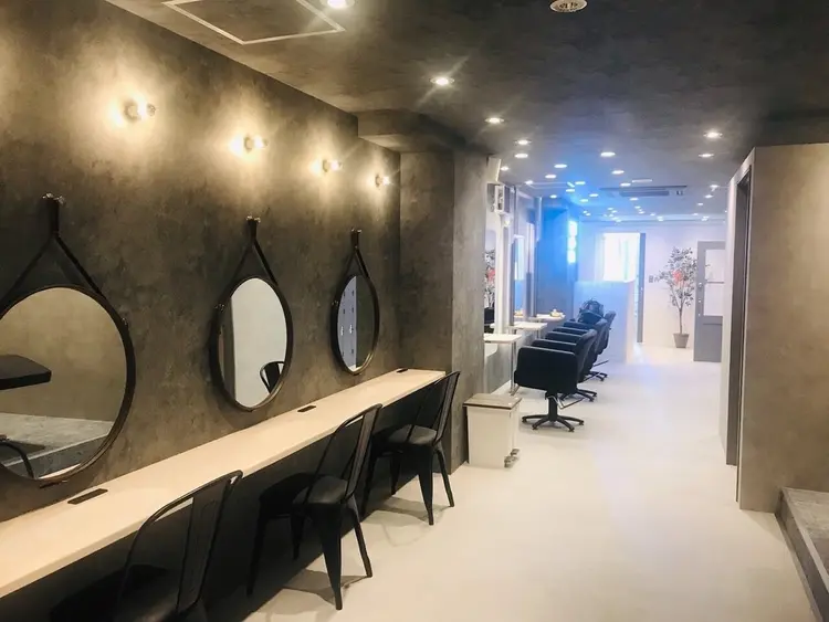 neon hair亀戸店の内観・外観1