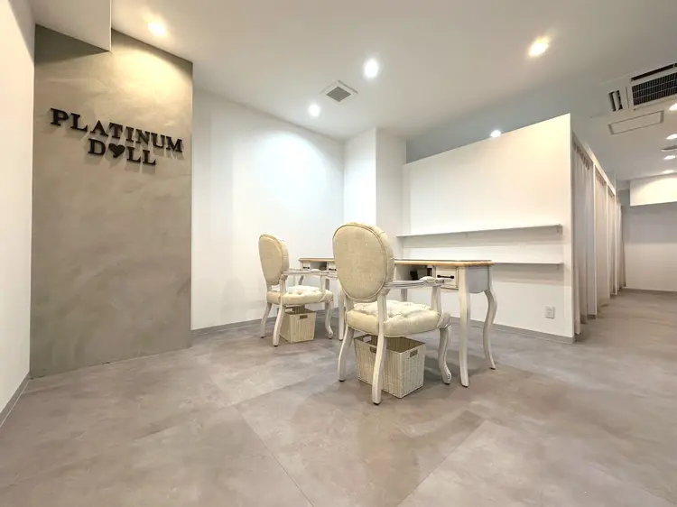 PLATINUM DOLL福岡大名店の内観・外観3
