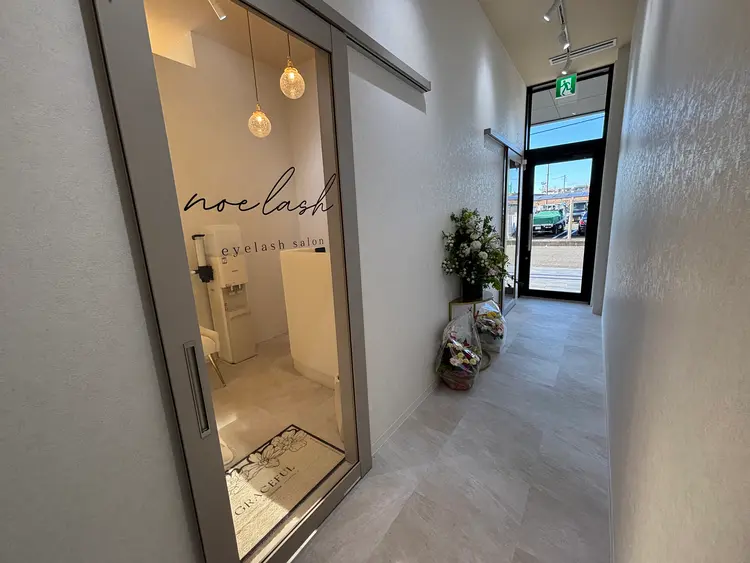 noe lash日進竹の山店の内観・外観2
