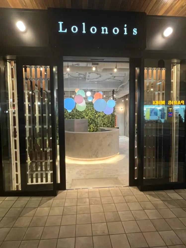 Lolonois池田店の内観・外観1
