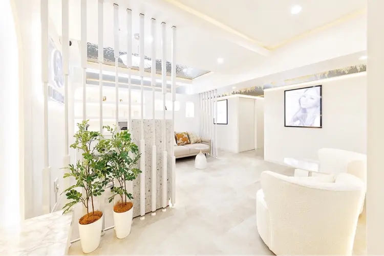 IF BEAUTY SALON池袋南口店の内観・外観1