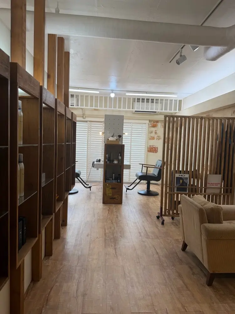 un cut lounge 原宿の内観・外観1