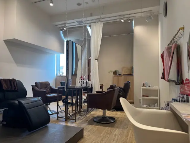 MODEK`s 西宮北口の内観・外観1