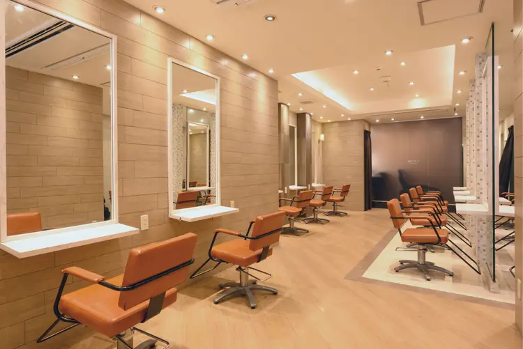 AROMA hair room 池袋店の内観・外観2