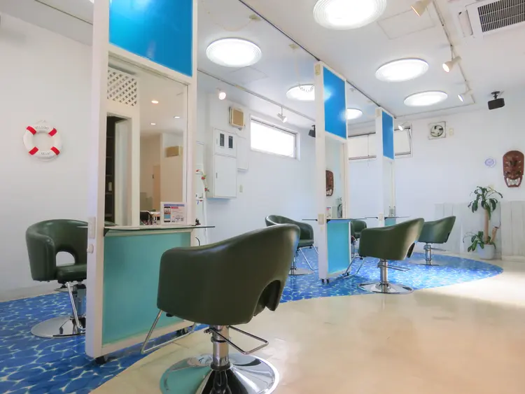 K’sHair SHORE店の内観・外観1
