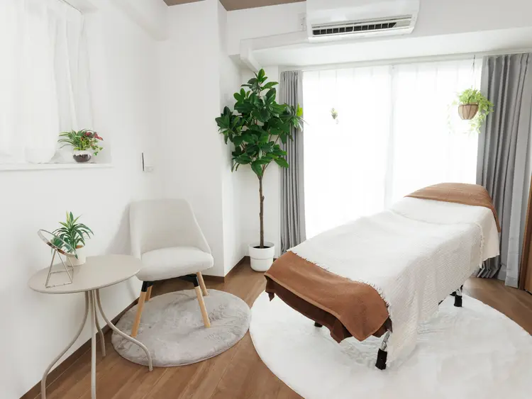 AxO iLash & Aesthetic salon 【毛穴・肌質改善専門】の内観・外観1