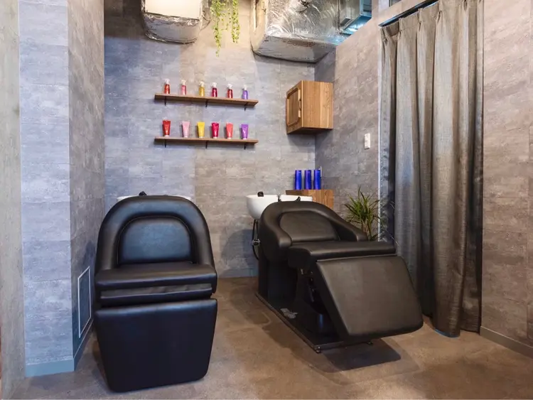 youres hair 髪質改善&ヘッドスパ恵比寿本店の内観・外観3