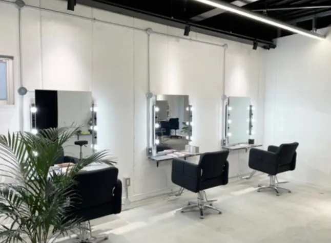 K!ng hair&eyelash 高槻の内観・外観2