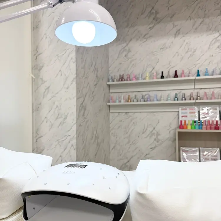 WHITE NAIL名駅店の内観・外観2