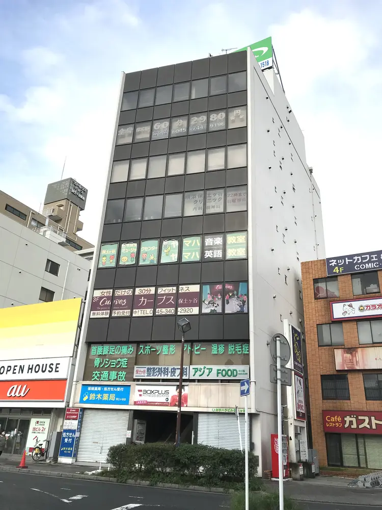 ネイルサロンROOMYの内観・外観1