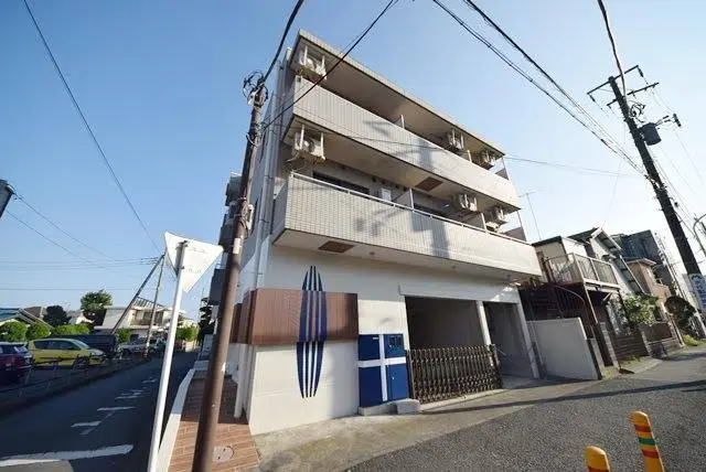 sharesの内観・外観2