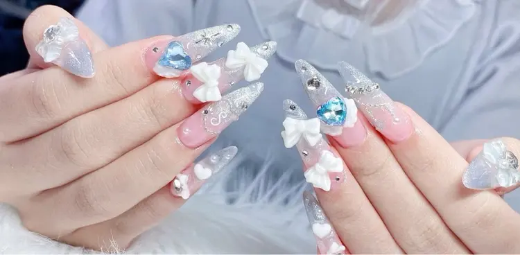 Plus Spa Nail Kobe Sannomiyaの内観・外観2
