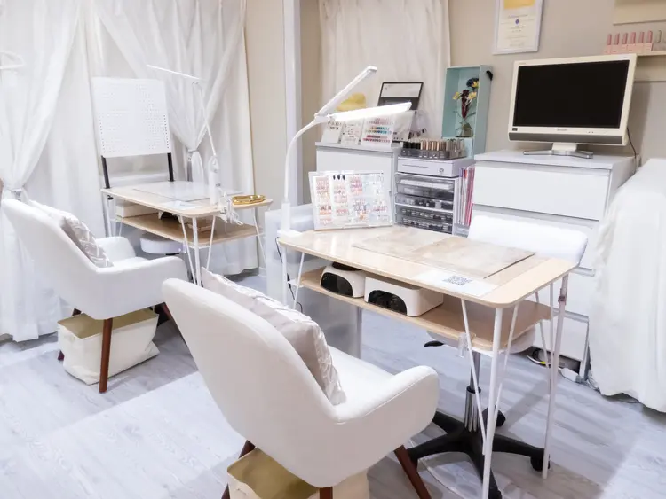 NailSalon Ecrin(エクラン)の内観・外観1