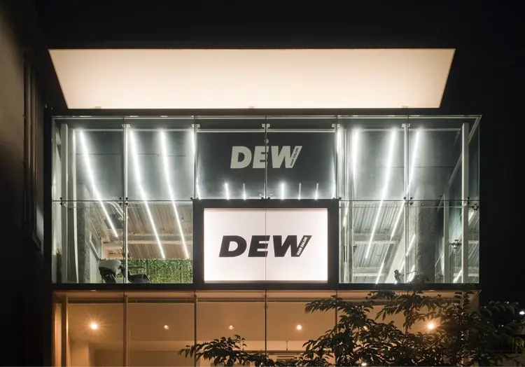 DEWの内観・外観1