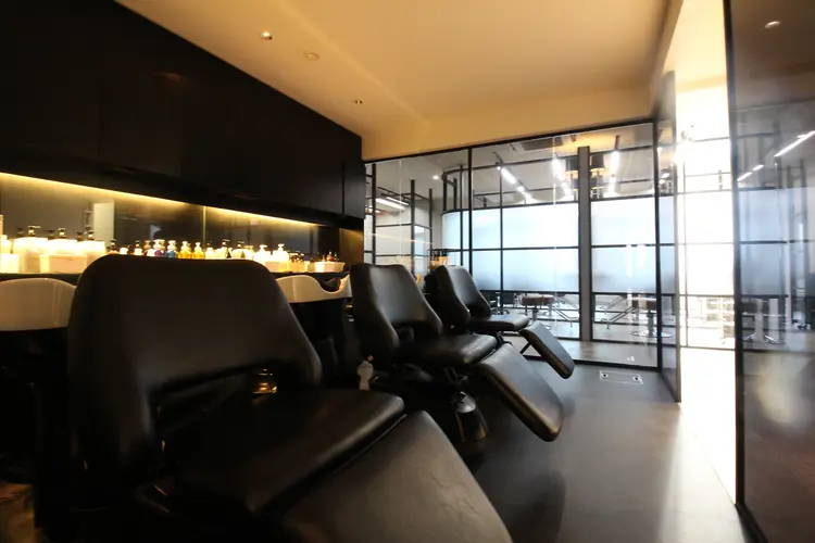 tocca hair&treatment 吉祥寺の内観・外観1