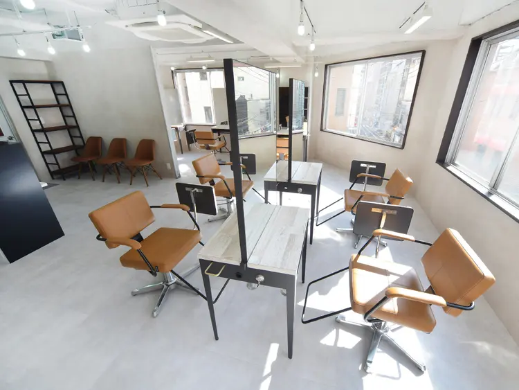 アジールヘアー東上野店の内観・外観1