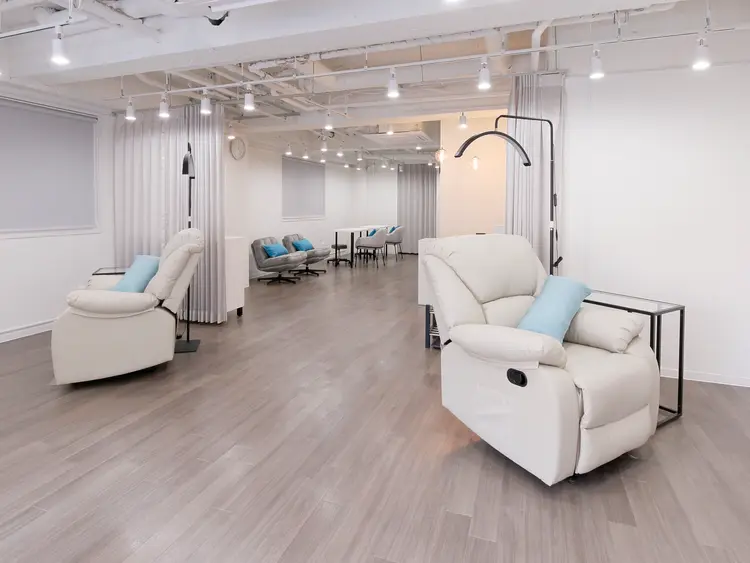 EYE&NAIL YUZUME 蒲田店の内観・外観1