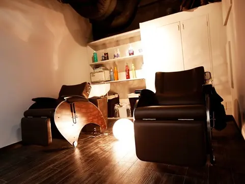 THRONE TREATMET SALONの内観・外観2