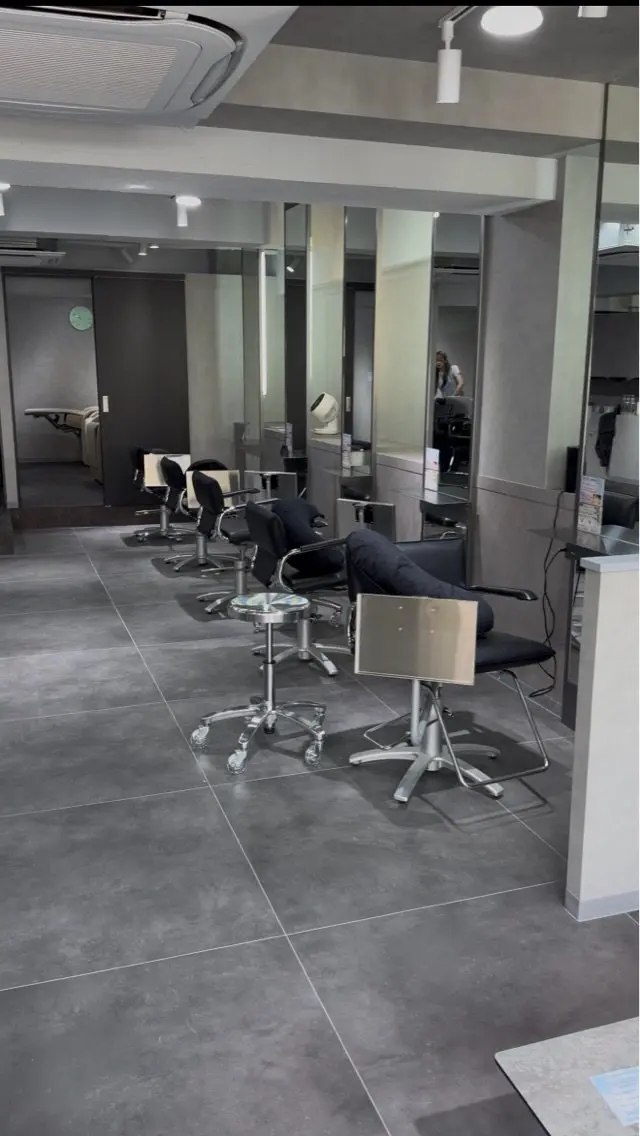 Hair resort Ai  MEN 早稲田店の内観・外観2