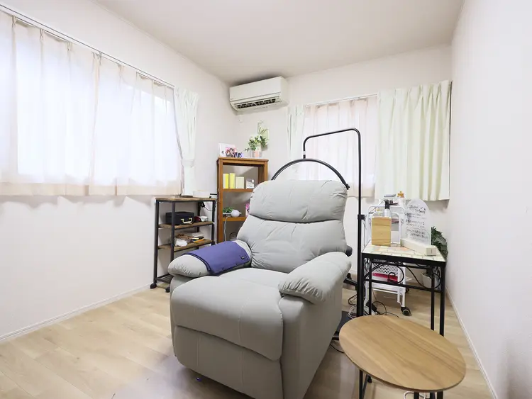 salonpadmaアイビューティの内観・外観2