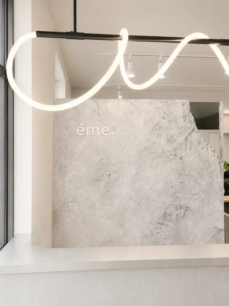 eme.山口平井店の内観・外観2