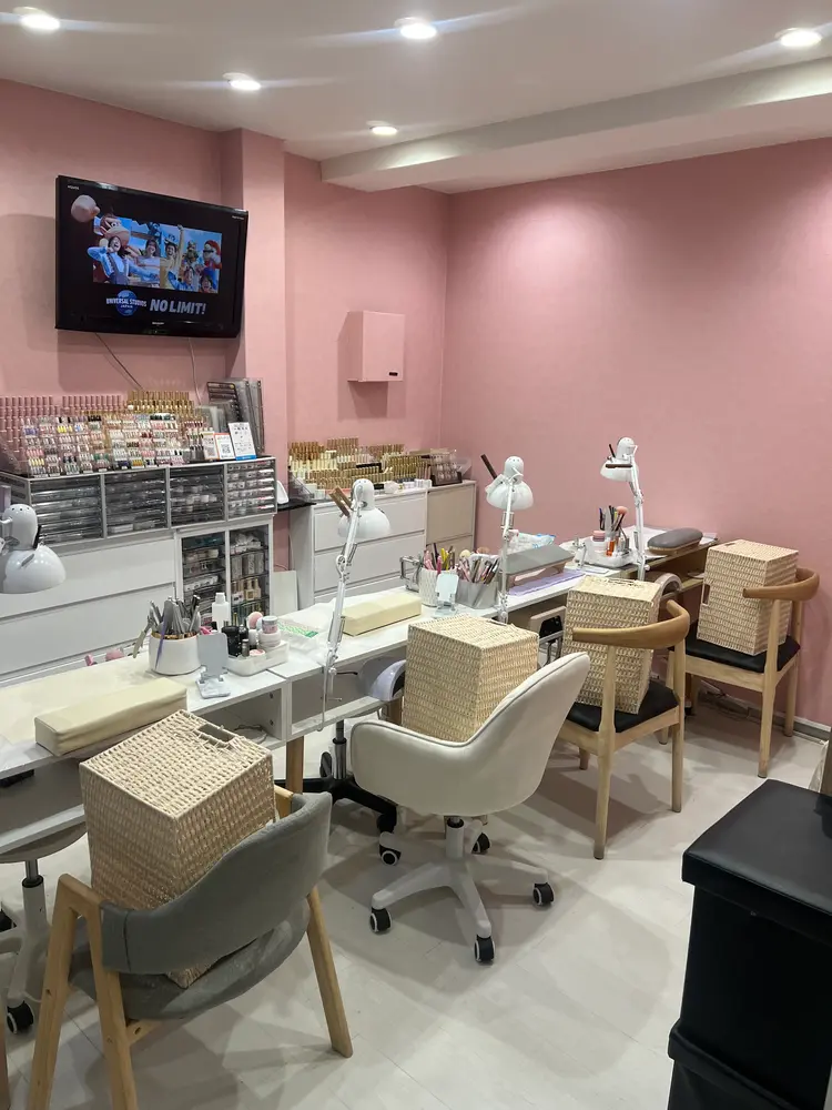Nana Nail 原宿店の内観・外観1