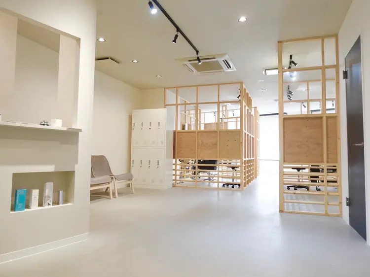 MONDの内観・外観1