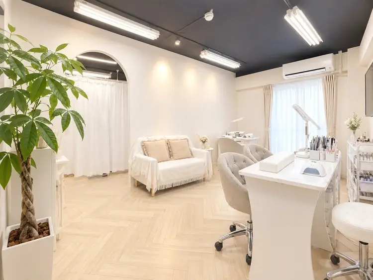 AmorBeauty新宿店（旧Y&Mの内観・外観3
