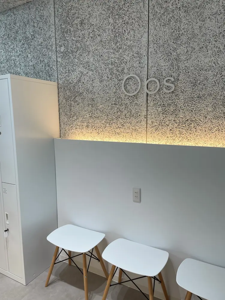 OPS hair 大名店の内観・外観1