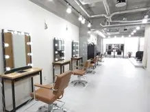 AMITYの内観・外観1