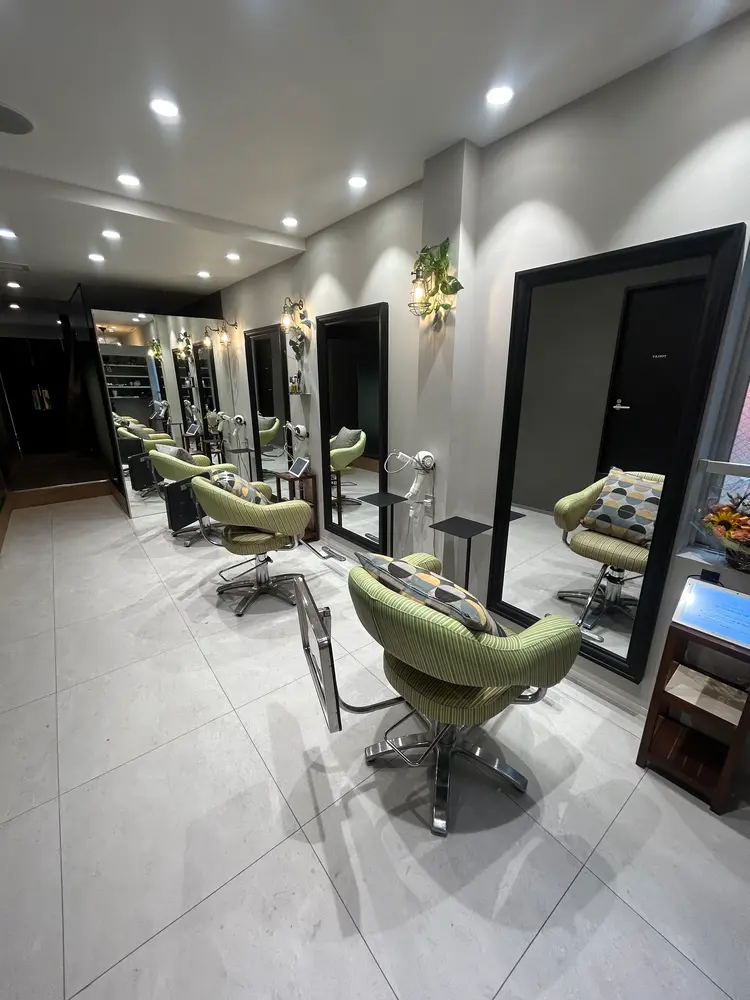 Vis Hair 北千住店の内観・外観1