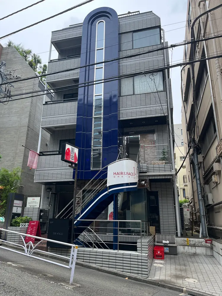 肩甲骨サロン BACK TOKYOの内観・外観1