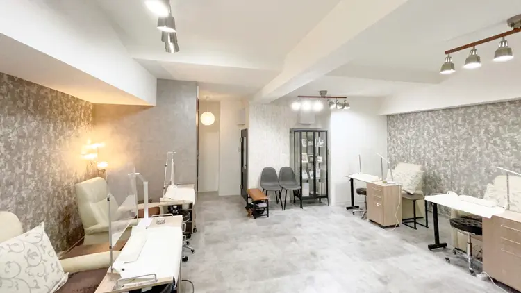 Rindu Nail(リンドゥネイル)名駅店の内観・外観1