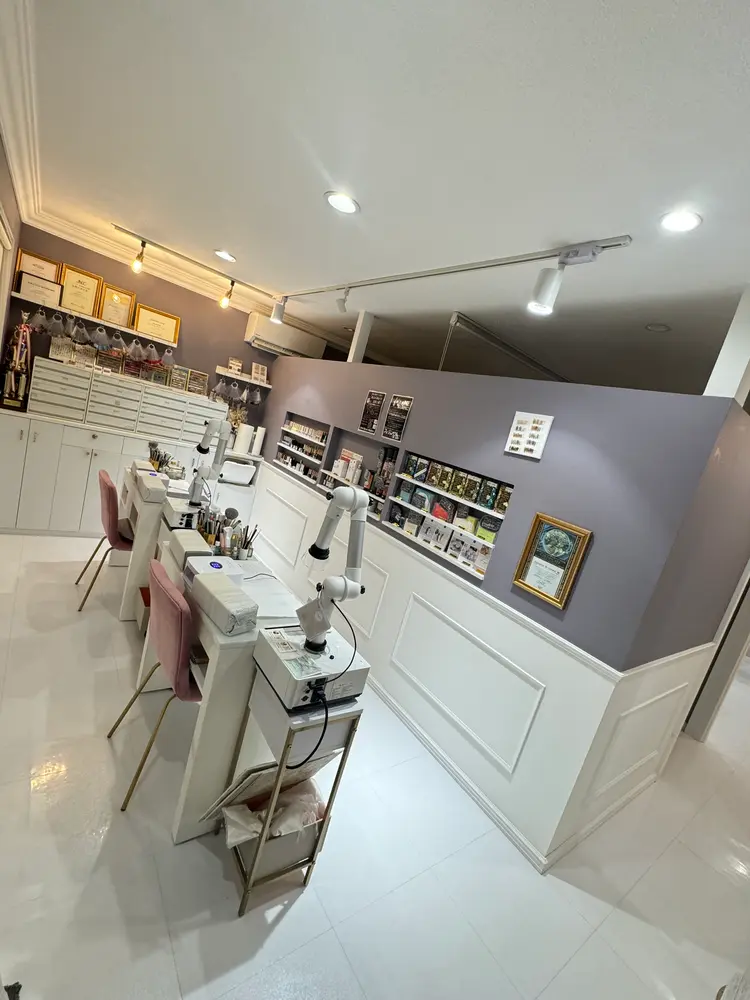 Nailsalon M-crystalの内観・外観2