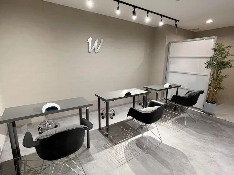 ネイルサロンW【深江橋店】の内観・外観1