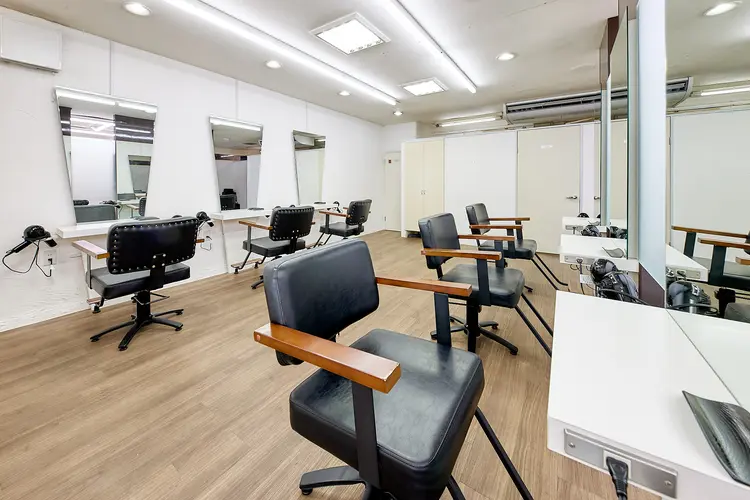 TELA HAIR 我孫子店の内観・外観1