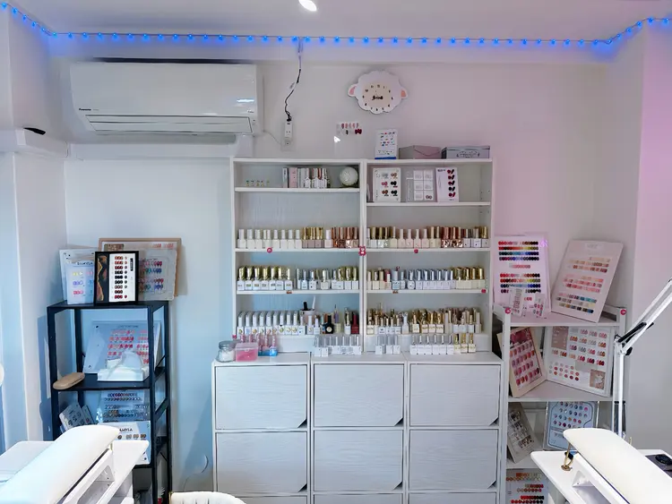 RAMU Nail 恵比寿店の内観・外観2