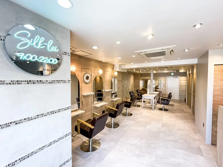 Silk-lei 新宿店の内観・外観1