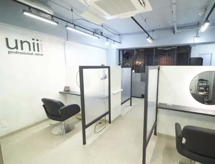 uniii professional salonの内観・外観1
