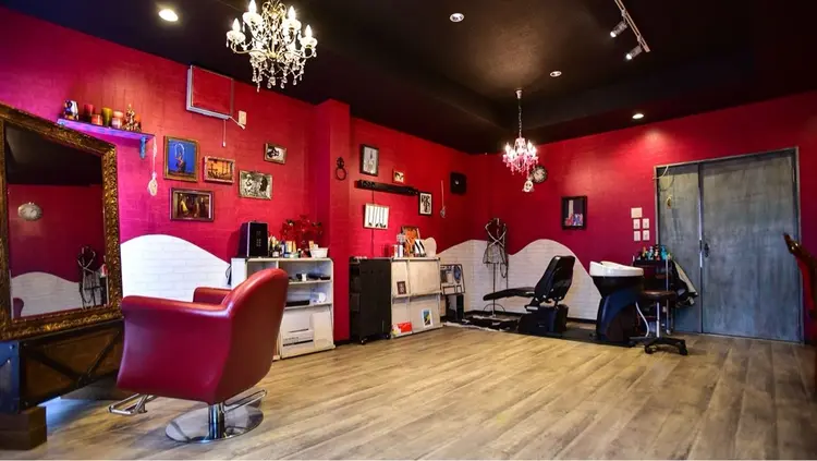 Eye salon uruの内観・外観1