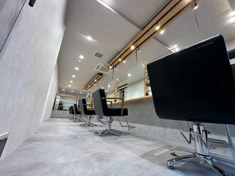 HYPER smart salon 小田原の内観・外観1