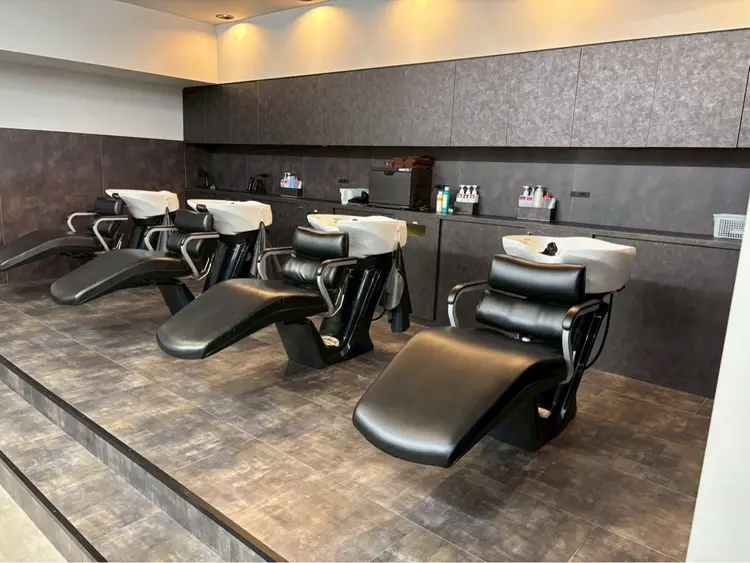Cyf MEN’S SALON 船橋の内観・外観2