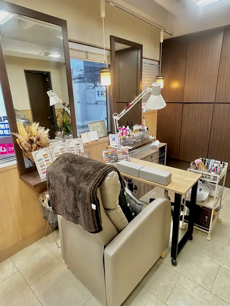 nail salon Aymの内観・外観1
