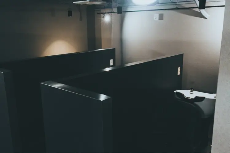 men's salon SLASHの内観・外観2