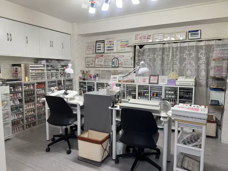 Nail salon Lumiaの内観・外観1