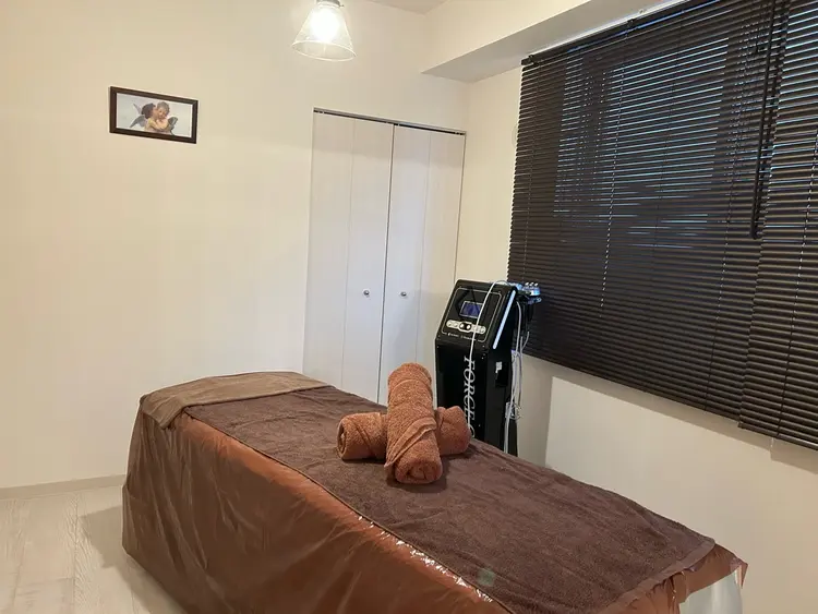 Salon de beaute VICTOIRE MARUYAMAの内観・外観1