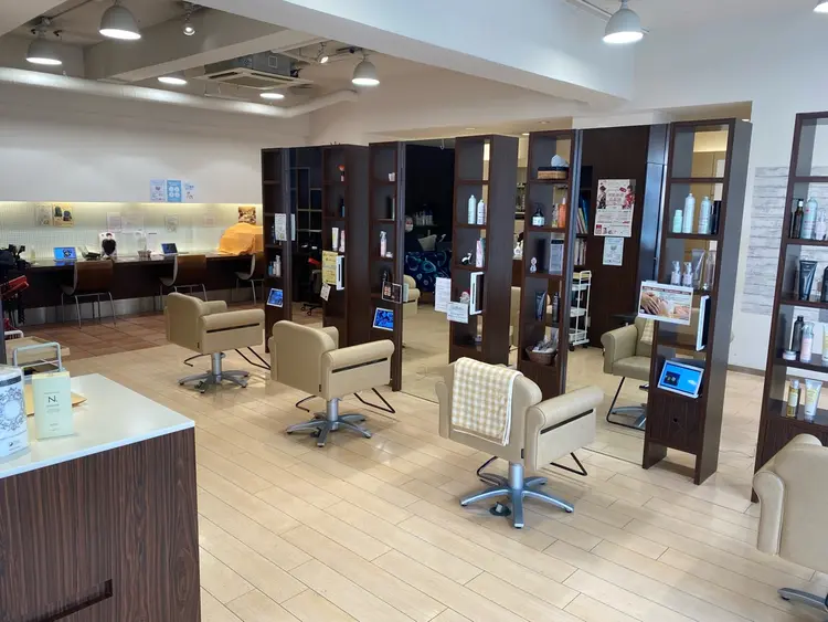 ファム横川店の内観・外観1