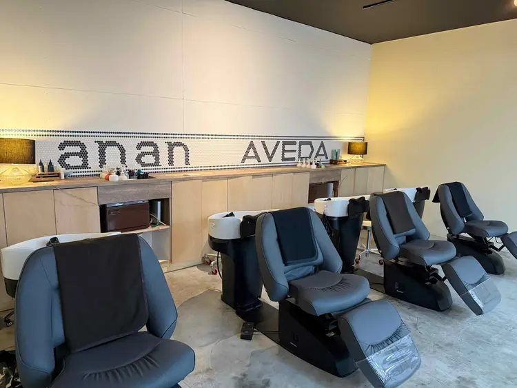 anan aveda 沖縄ライカム店の内観・外観2