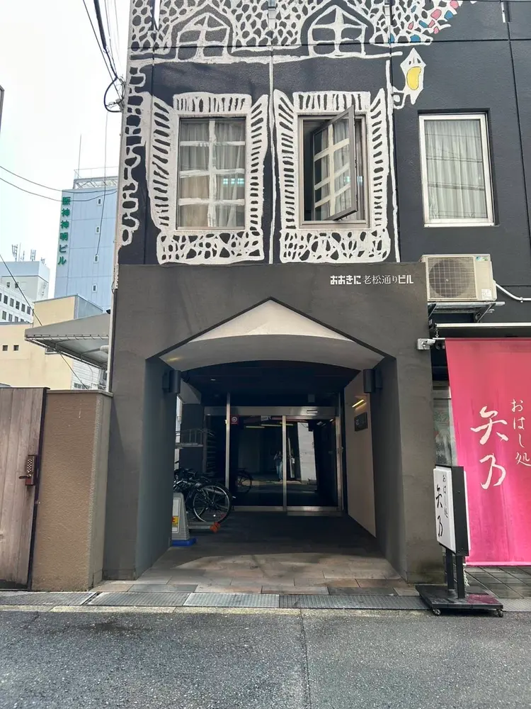 mana東梅田店の内観・外観1